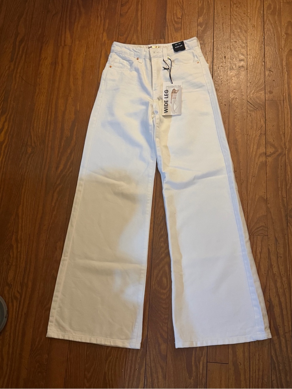 🆕🤍 Witty Fox White Wide Leg Jeans
